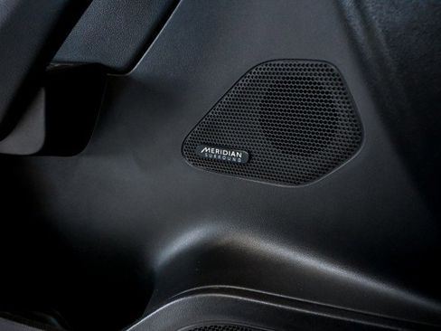 Used 2019 Jaguar F-PACE R-Sport image 44