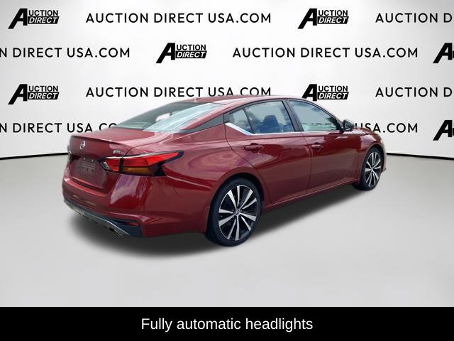 Used 2020 Nissan Altima 2.5 SR w/ Premium Package FWD image 9