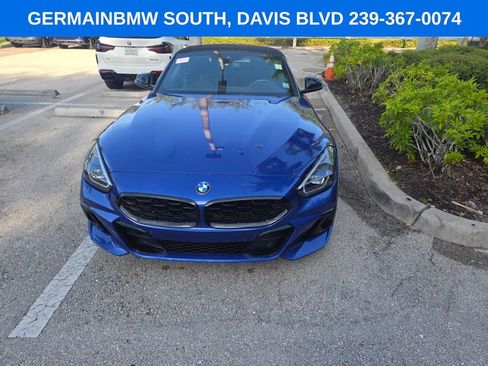 Certified 2024 BMW Z4 sDrive30i w/ Premium Package RWD image 1