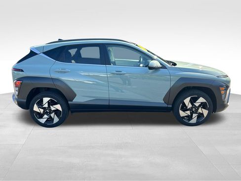 Used 2024 Hyundai Kona Limited AWD/4WD image 7