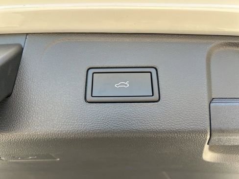 New 2026 Volkswagen Atlas SE image 54