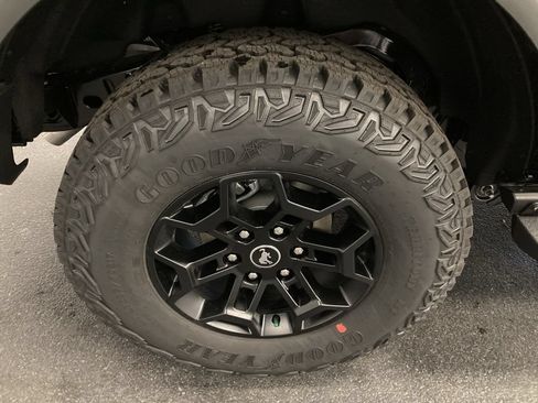 New 2026 Ford Bronco Badlands AWD/4WD image 13