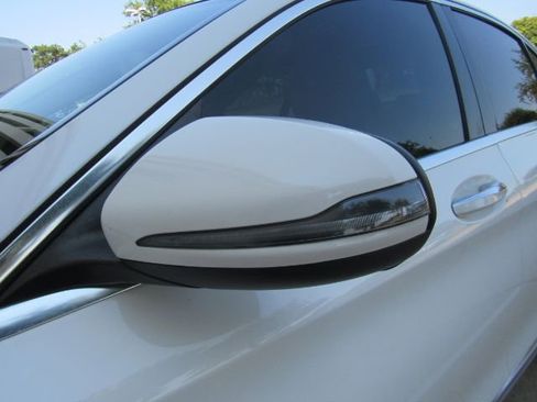 Used 2016 Mercedes-Benz C 300 Sedan image 16