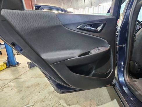 Used 2018 Chevrolet Malibu LT FWD image 18