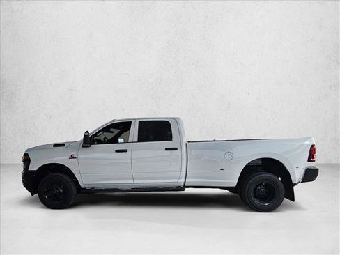 New 2026 RAM 3500 Tradesman image 5