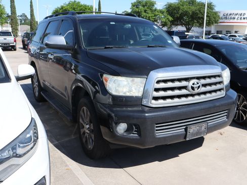 Used 2014 Toyota Sequoia Limited image 2