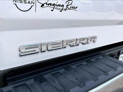 Used 2018 GMC Sierra 1500 SLT AWD/4WD image 25