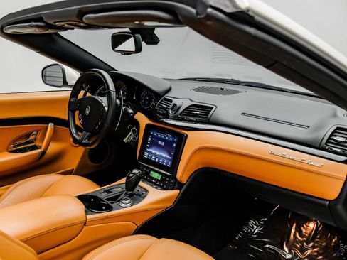 Used 2018 Maserati GranTurismo Sport image 50