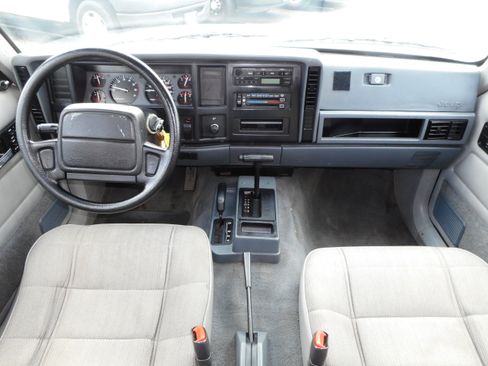 Used 1996 Jeep Cherokee 4WD 4-Door image 18
