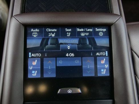 Used 2019 Lexus LS 500 w/ Luxury Package RWD image 11