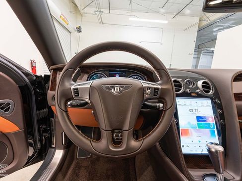 Used 2016 Bentley Flying Spur W12 image 29