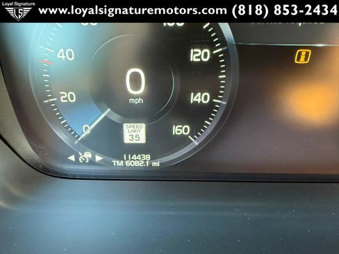 Used 2017 Volvo XC90 T8 Inscription w/ Luxury Package AWD/4WD image 27