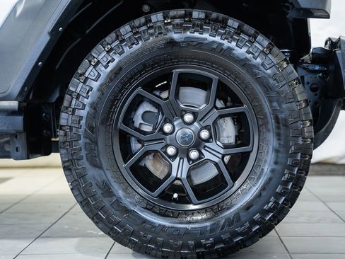 Used 2023 Jeep Wrangler Unlimited image 21