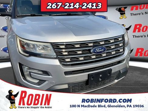 Used 2017 Ford Explorer XLT w/ Equipment Group 202A AWD/4WD image 33