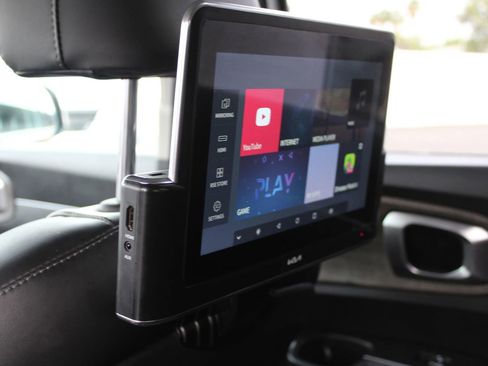 Used 2022 Kia Sorento EX w/ Panoramic Sunroof Package image 35