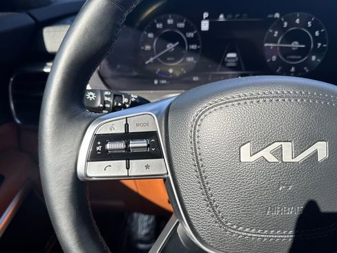 Used 2023 Kia Telluride SX Prestige X-Line AWD/4WD image 32
