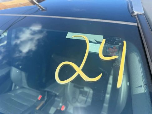 Used 2020 Honda CR-V Touring image 31