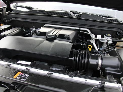 Certified 2024 Chevrolet Colorado ZR2 w/ ZR2 Bison Edition image 31