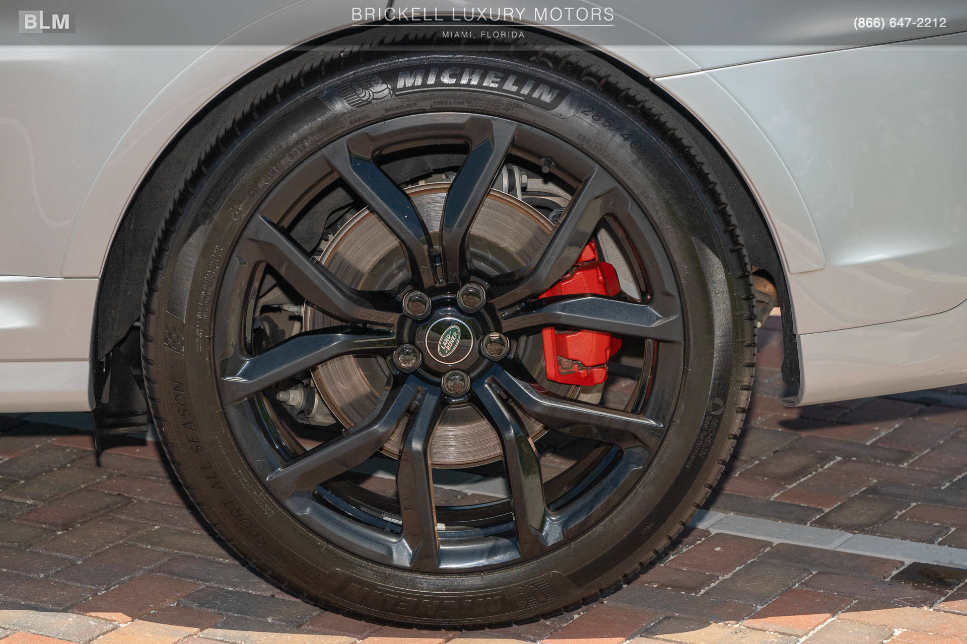Used 2022 Land Rover Range Rover Sport SVR Carbon Edition AWD/4WD image 41