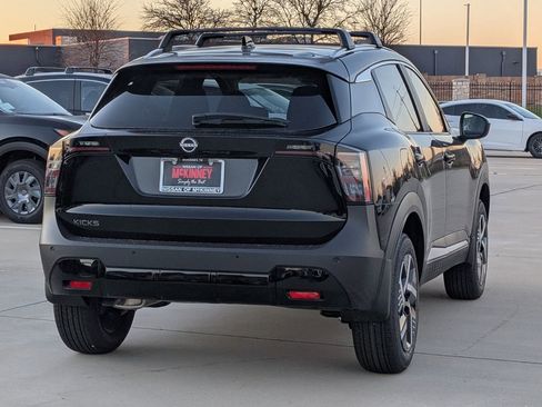New 2026 Nissan Kicks SV FWD image 4