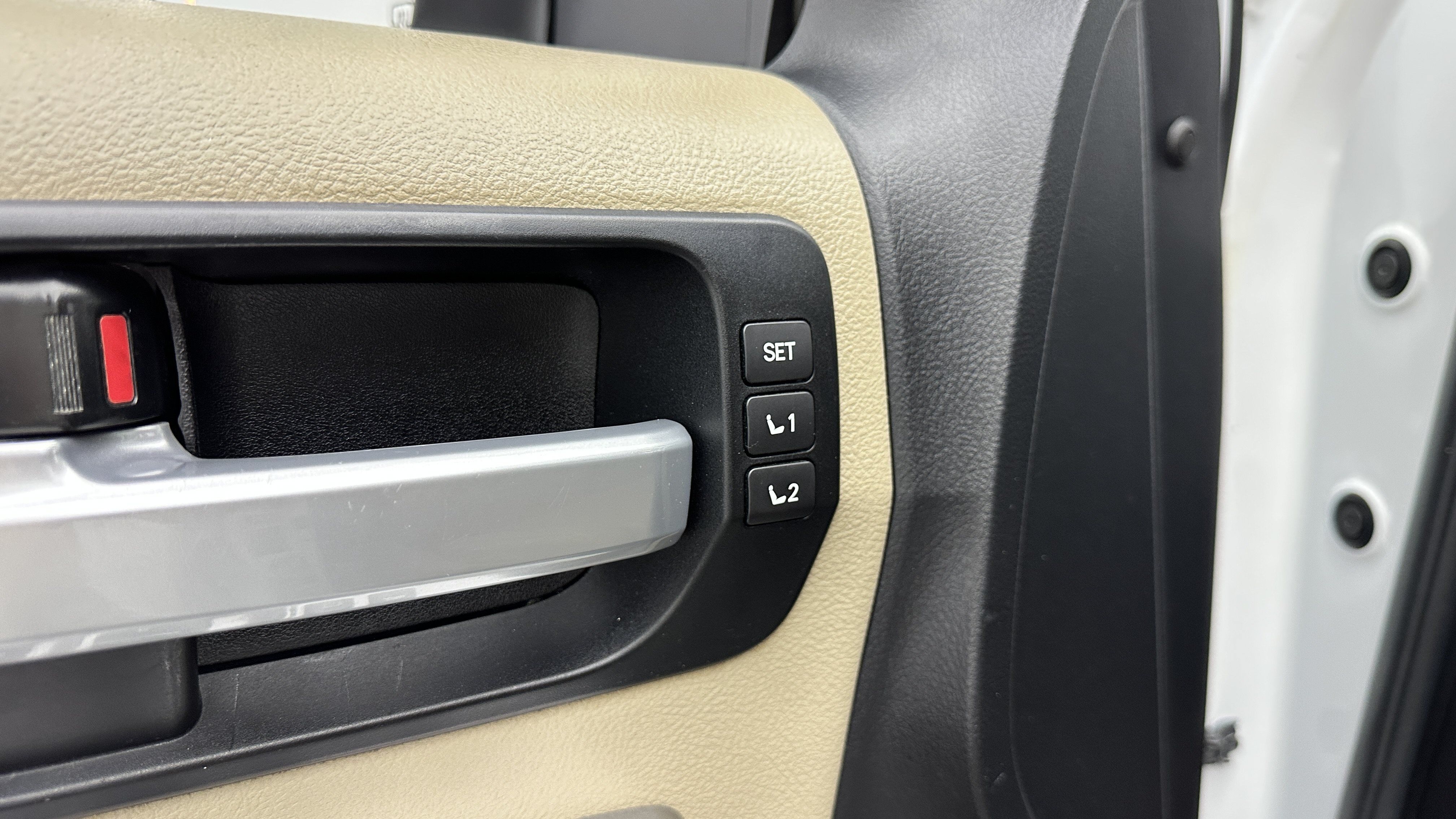 Used 2018 Toyota Sequoia Limited w/ Safety & Convenience Package RWD image 16