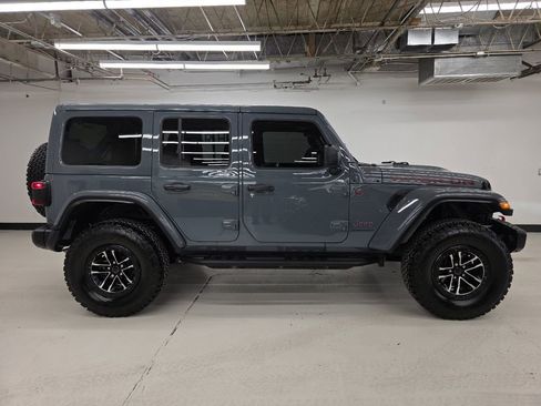 Used 2025 Jeep Wrangler Unlimited Rubicon image 7