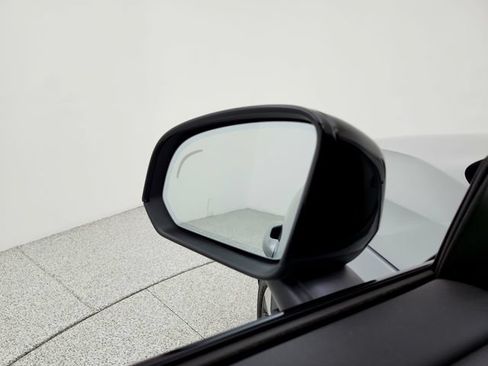 Used 2024 Volvo XC40 B5 Plus w/ Protection Package Premier AWD/4WD image 23