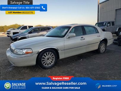 Used 2004 Lincoln Town Car Ultimate