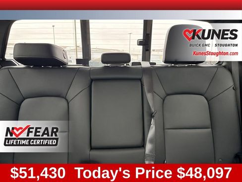 New 2026 GMC Canyon Elevation w/ Convenience Package image 33