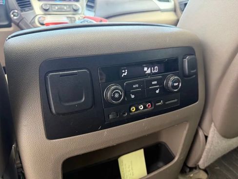 Used 2016 Chevrolet Suburban LTZ AWD/4WD image 19