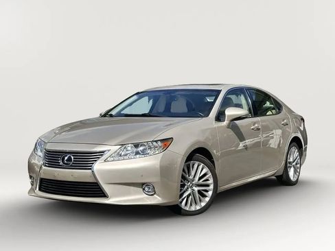 Used 2014 Lexus ES 350 w/ Luxury Package FWD image 9