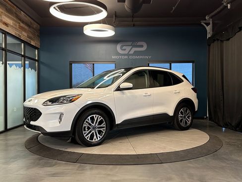 Used 2021 Ford Escape SEL w/ Technology Package image 6