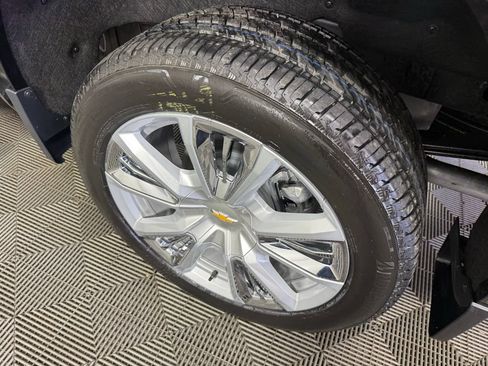 New 2026 Chevrolet Silverado 1500 High Country AWD/4WD image 10