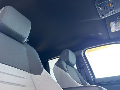 New 2025 Toyota Tacoma TRD Off-Road image 19