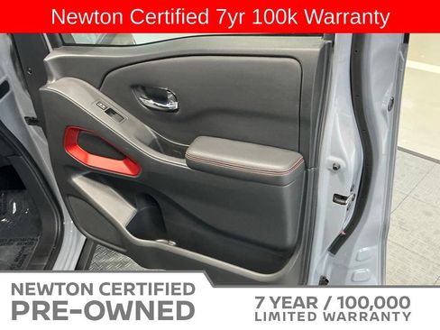 Used 2025 Nissan Frontier PRO-4X AWD/4WD image 43