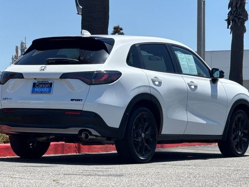 Used 2023 Honda HR-V Sport image 9