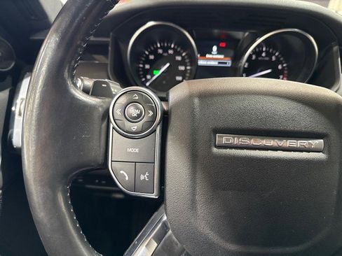 Used 2018 Land Rover Discovery SE image 71