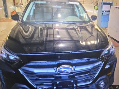 Used 2023 Subaru Outback Premium AWD/4WD image 6