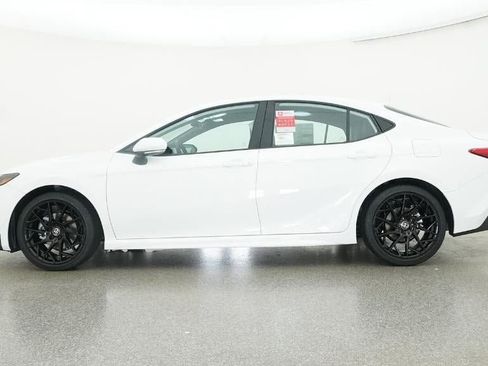 New 2026 Toyota Camry SE image 19