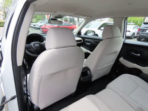 Used 2023 Honda HR-V LX image 14