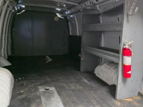 Used 2020 Chevrolet Express 3500 Extended w/ Driver Convenience Package RWD image 9