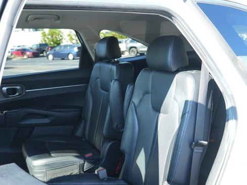 Used 2021 Kia Sorento EX FWD image 17