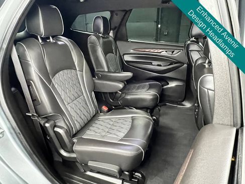 Used 2024 Buick Enclave Avenir w/ Avenir Technology Package AWD/4WD image 18