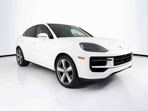 New 2025 Porsche Cayenne Coupe image 7