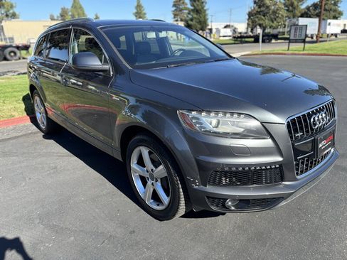 Used 2013 Audi Q7 3.0T S line Prestige w/ Technology Pkg AWD/4WD image 3