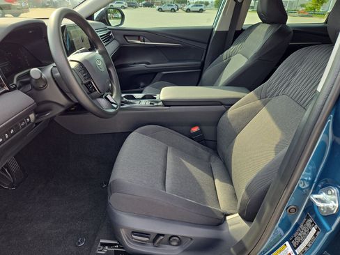 Used 2026 Toyota Camry LE w/ Convenience Package FWD image 16