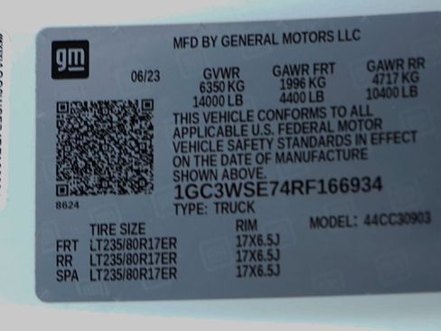 Used 2024 Chevrolet Silverado 3500 LT w/ Convenience Package image 46