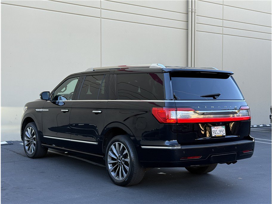 Used 2019 Lincoln Navigator L Select RWD image 5