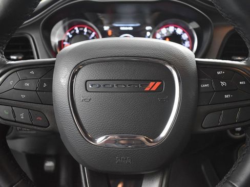 Used 2023 Dodge Challenger SXT image 23