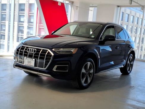 Used 2023 Audi Q5 2.0T Premium Plus w/ Premium Plus Package AWD/4WD image 1